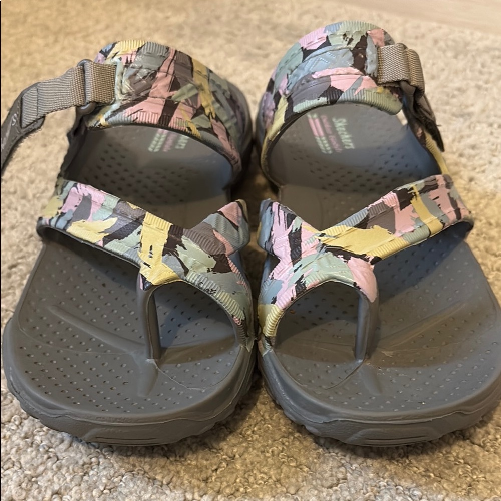 Skechers Size 8 Multicolor Outdoor thong Sandals - Picture 5 of 7